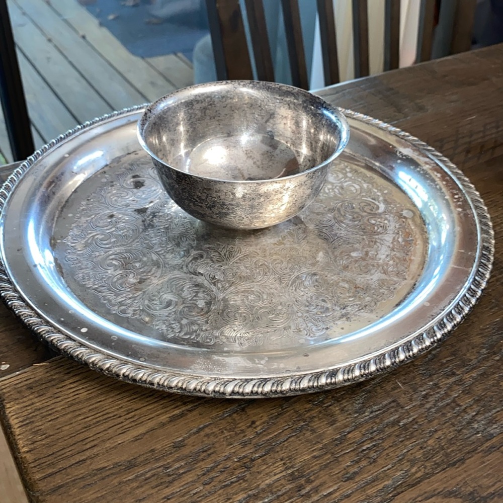 Oneida Silverplate Chip Dip Set Vintage 1-Piece 12" Dia. Etched Design Rope Edge